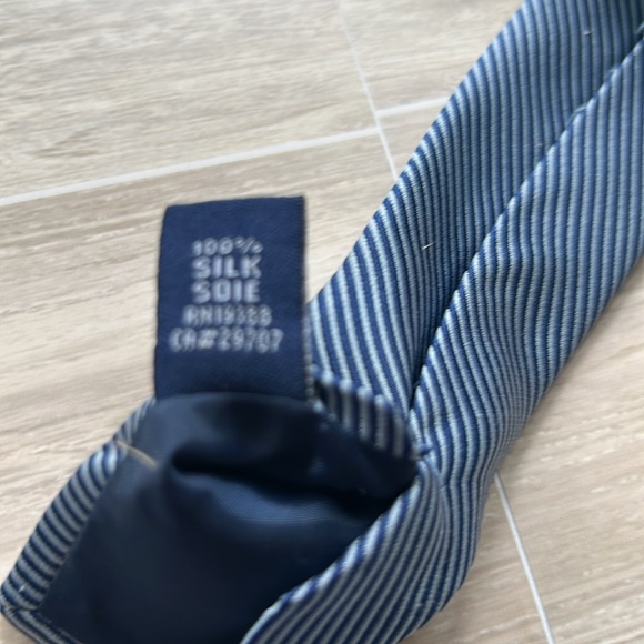 Nautica Blue Striped Silk Tie - Picture 7 of 8